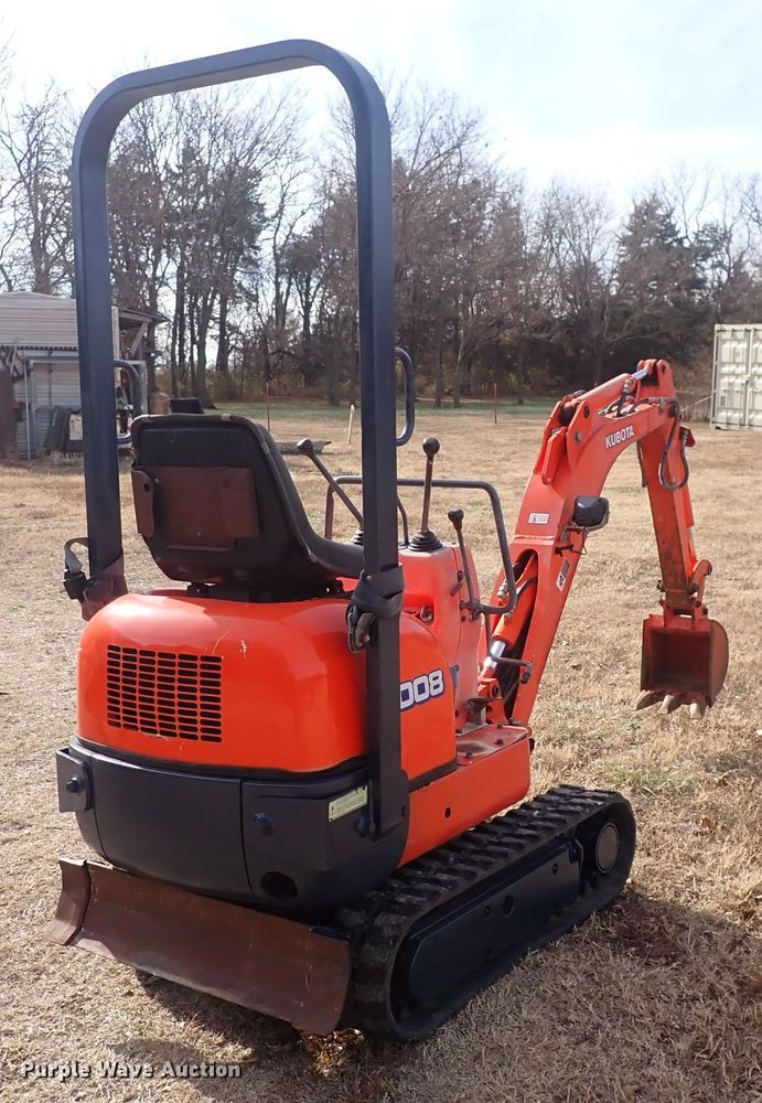 image for item DQ4950 2002 Kubota K008  mini excavator