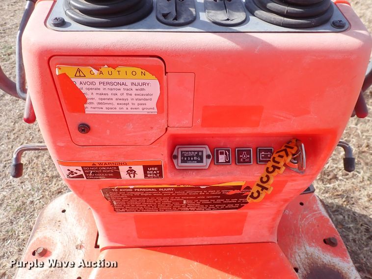 image for item DQ4950 2002 Kubota K008  mini excavator