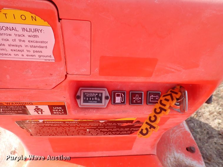 image for item DQ4950 2002 Kubota K008  mini excavator