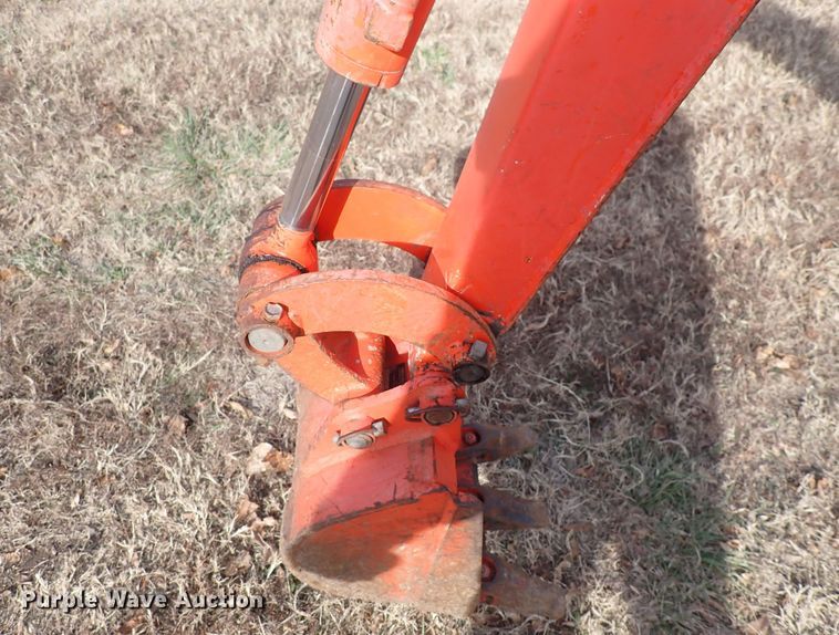 image for item DQ4950 2002 Kubota K008  mini excavator