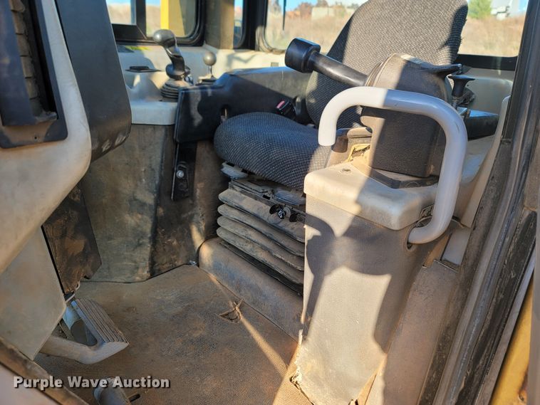 image for item DR3353 2008 Caterpillar D6T XL  dozer