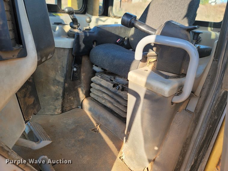 image for item DR3353 2008 Caterpillar D6T XL  dozer