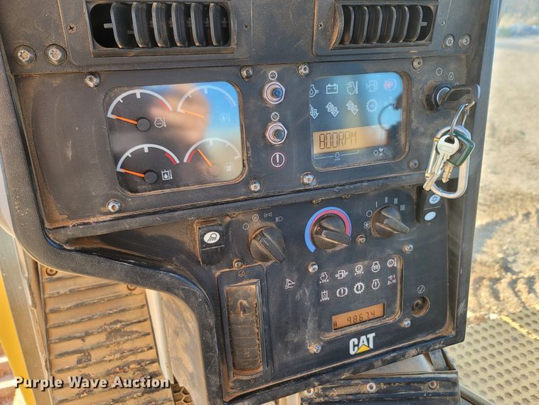 image for item DR3353 2008 Caterpillar D6T XL  dozer