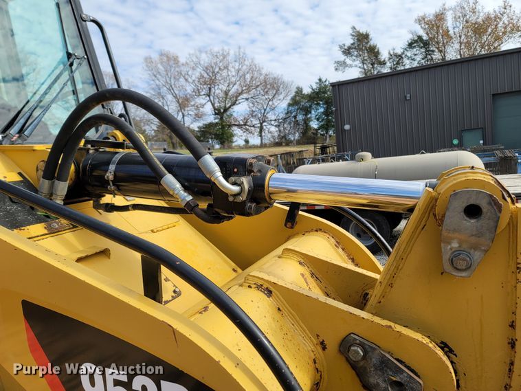 image for item DR3354 2007 Caterpillar 953D  track loader