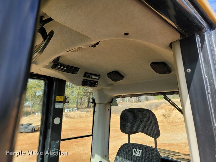 image for item DR3354 2007 Caterpillar 953D  track loader