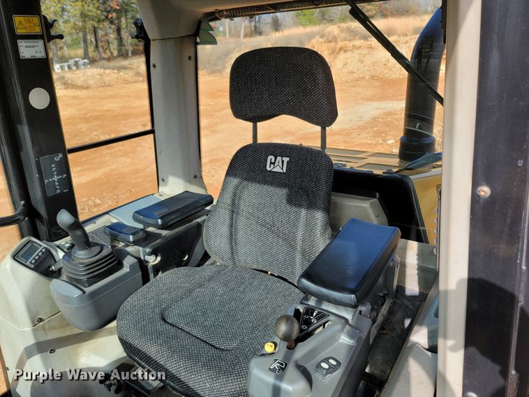 image for item DR3354 2007 Caterpillar 953D  track loader