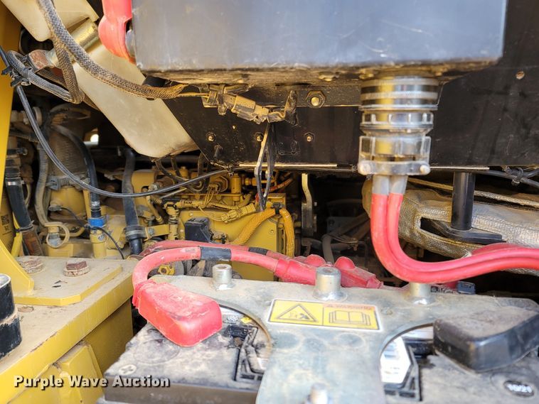 image for item DR3354 2007 Caterpillar 953D  track loader