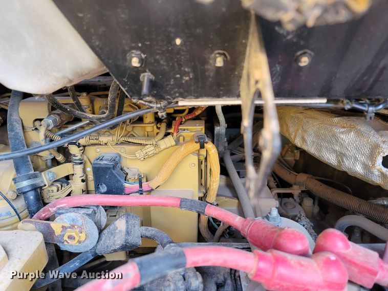 image for item DR3354 2007 Caterpillar 953D  track loader