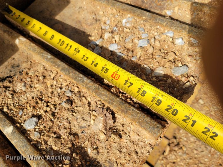 image for item DR3354 2007 Caterpillar 953D  track loader