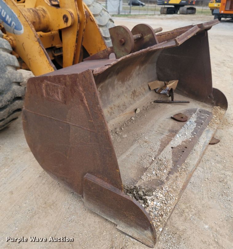 image for item DR3355 Samsung SL120-2  wheel loader