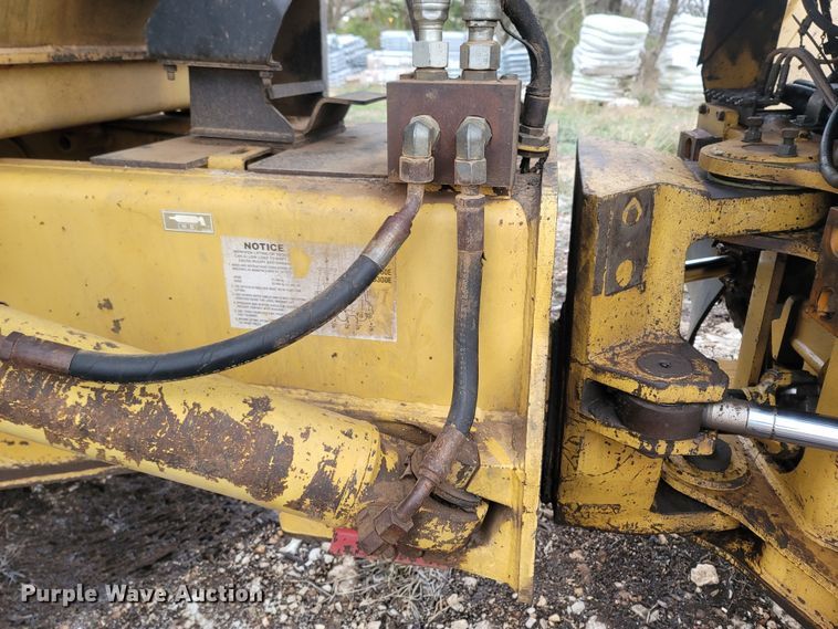 image for item DR3356 2000 Caterpillar D250E Series II  haul truck