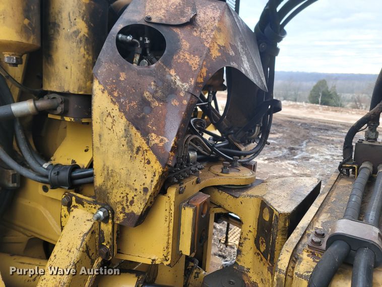 image for item DR3356 2000 Caterpillar D250E Series II  haul truck