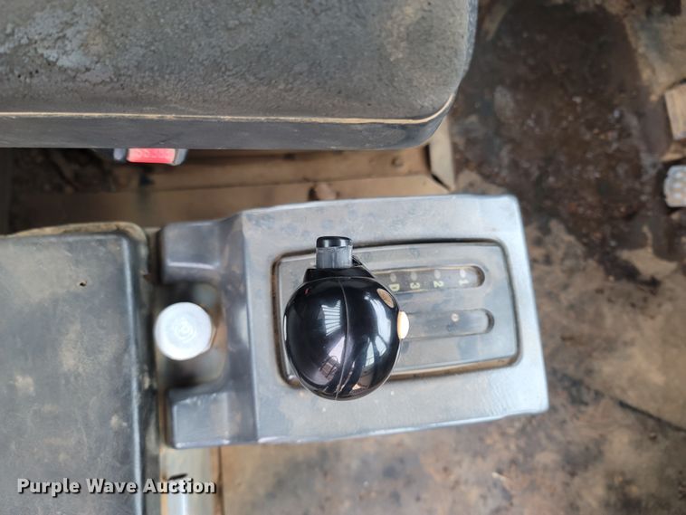 image for item DR3356 2000 Caterpillar D250E Series II  haul truck