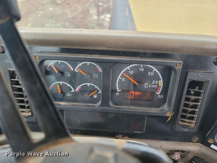 image for item DR3356 2000 Caterpillar D250E Series II  haul truck