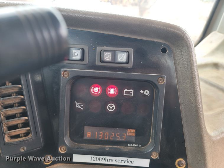 image for item DR3356 2000 Caterpillar D250E Series II  haul truck