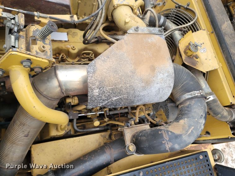 image for item DR3356 2000 Caterpillar D250E Series II  haul truck