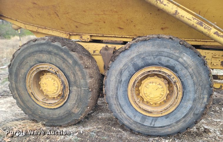 image for item DR3356 2000 Caterpillar D250E Series II  haul truck