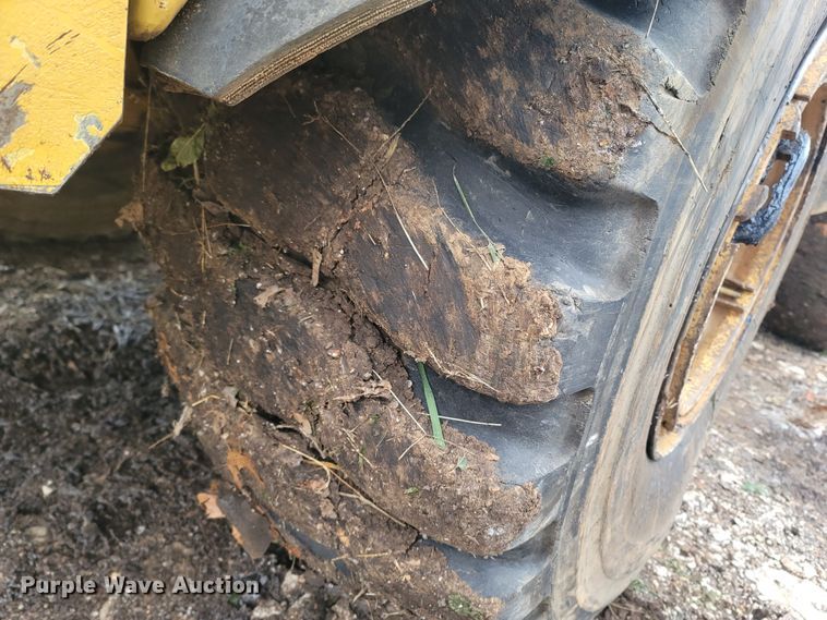 image for item DR3356 2000 Caterpillar D250E Series II  haul truck