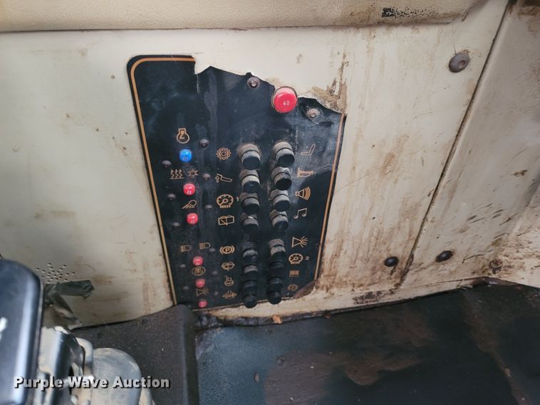 image for item DR3357 1997 Caterpillar D300E  haul truck