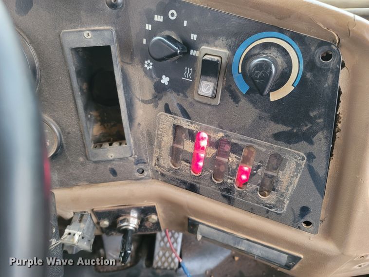 image for item DR3357 1997 Caterpillar D300E  haul truck