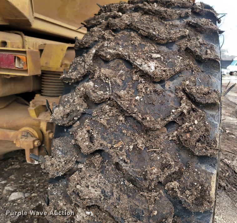 image for item DR3357 1997 Caterpillar D300E  haul truck