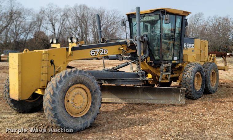 image for item DR3364 2005 John Deere 672D  motor grader