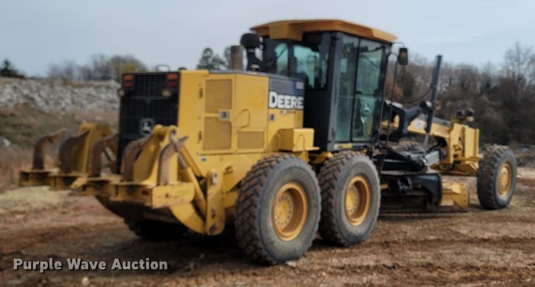 image for item DR3364 2005 John Deere 672D  motor grader