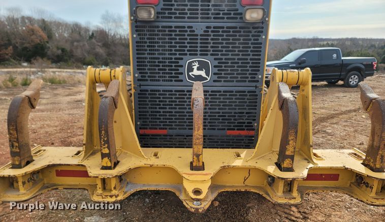 image for item DR3364 2005 John Deere 672D  motor grader