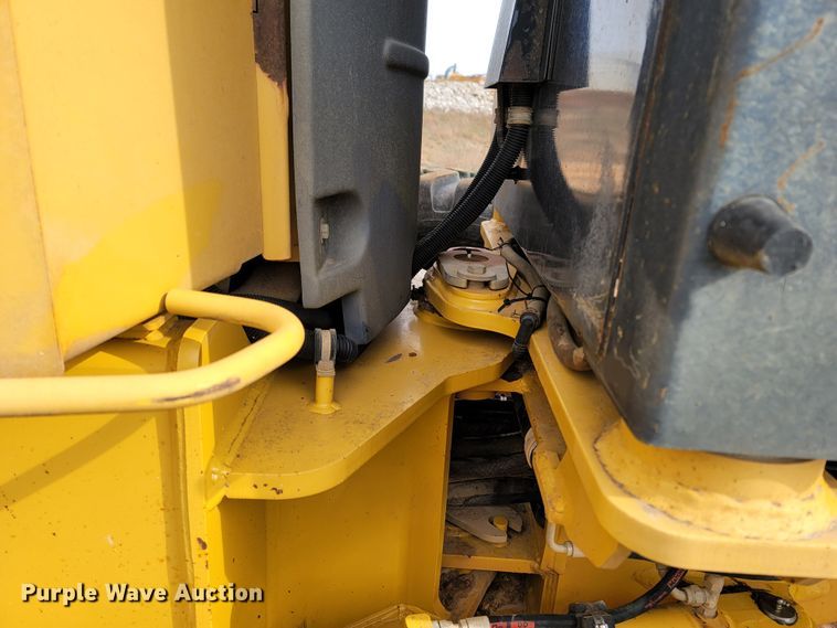 image for item DR3364 2005 John Deere 672D  motor grader