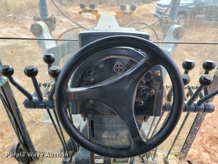 image for item DR3364 2005 John Deere 672D  motor grader