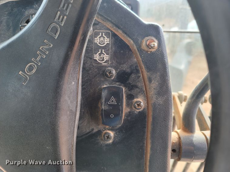 image for item DR3364 2005 John Deere 672D  motor grader