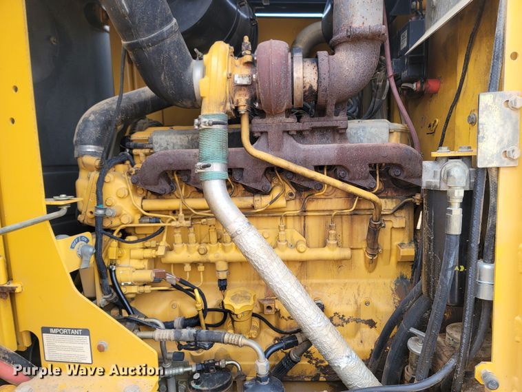 image for item DR3364 2005 John Deere 672D  motor grader