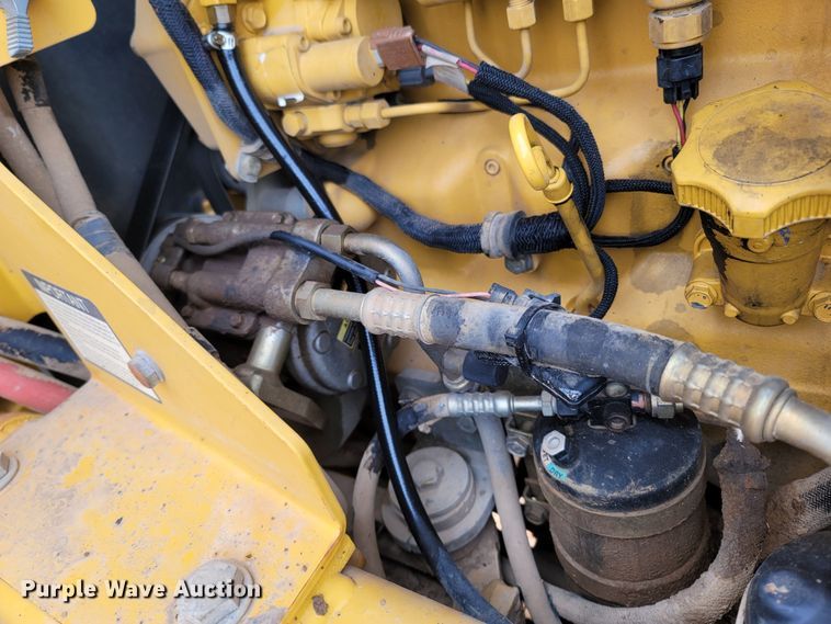 image for item DR3364 2005 John Deere 672D  motor grader