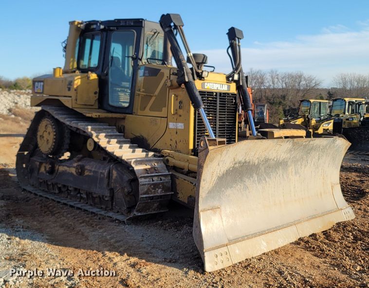 image for item DR3365 2011 Caterpillar D6T XL  dozer