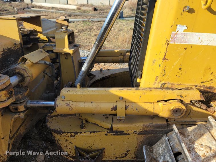 image for item DR3365 2011 Caterpillar D6T XL  dozer