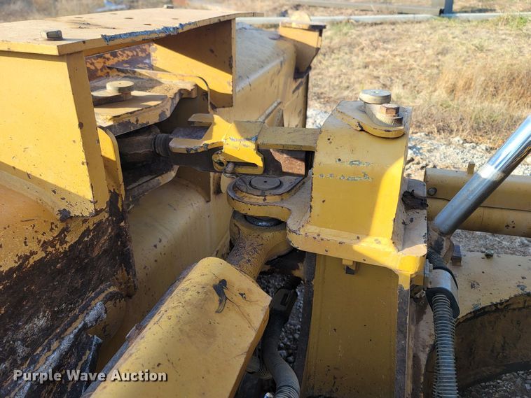 image for item DR3365 2011 Caterpillar D6T XL  dozer
