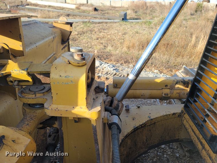 image for item DR3365 2011 Caterpillar D6T XL  dozer