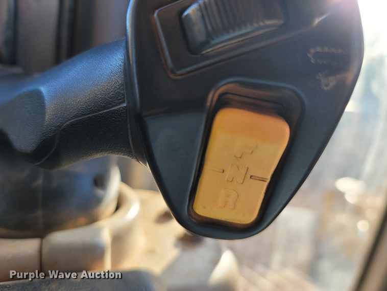 image for item DR3365 2011 Caterpillar D6T XL  dozer