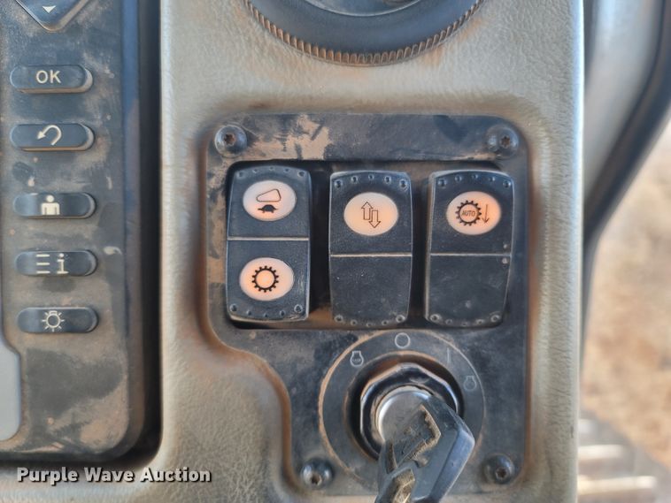 image for item DR3365 2011 Caterpillar D6T XL  dozer