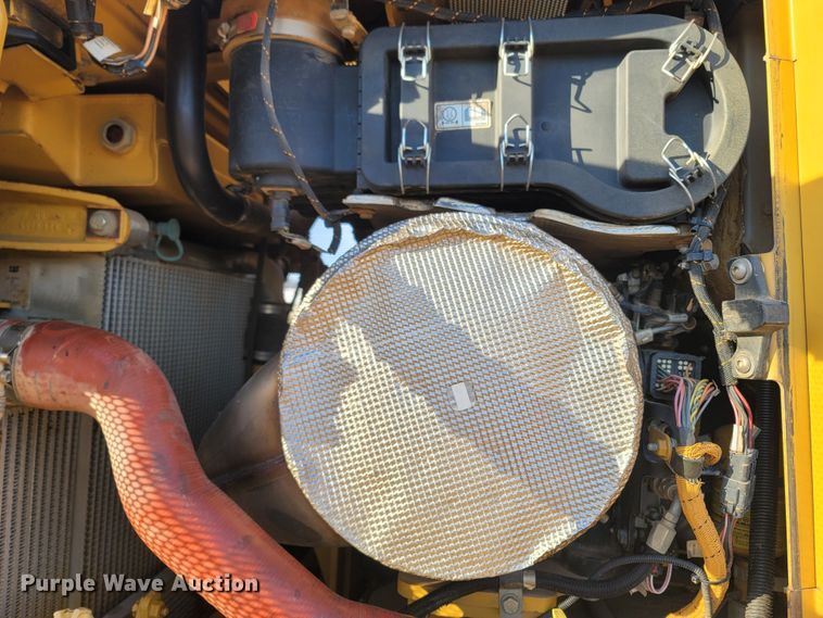 image for item DR3365 2011 Caterpillar D6T XL  dozer