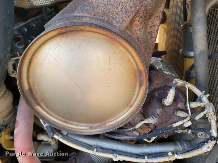 image for item DR3365 2011 Caterpillar D6T XL  dozer