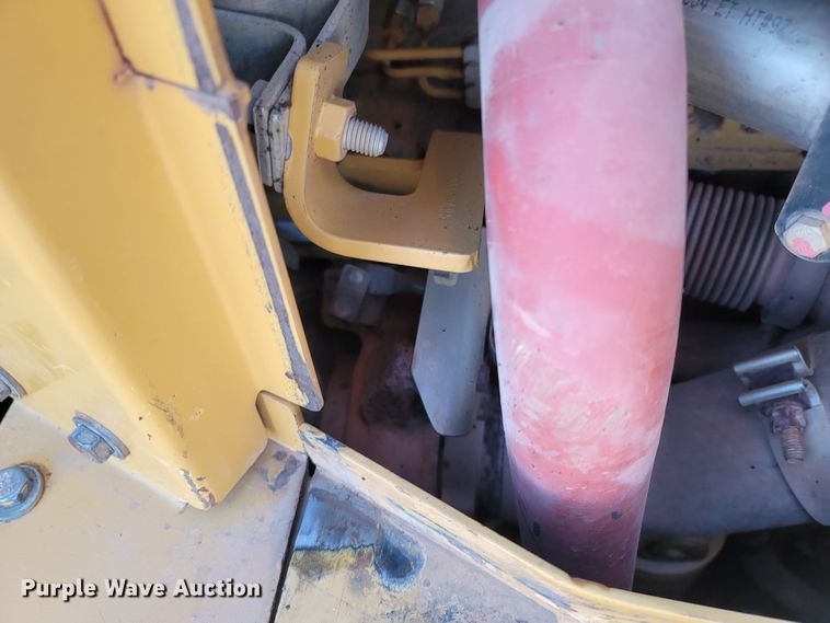 image for item DR3365 2011 Caterpillar D6T XL  dozer