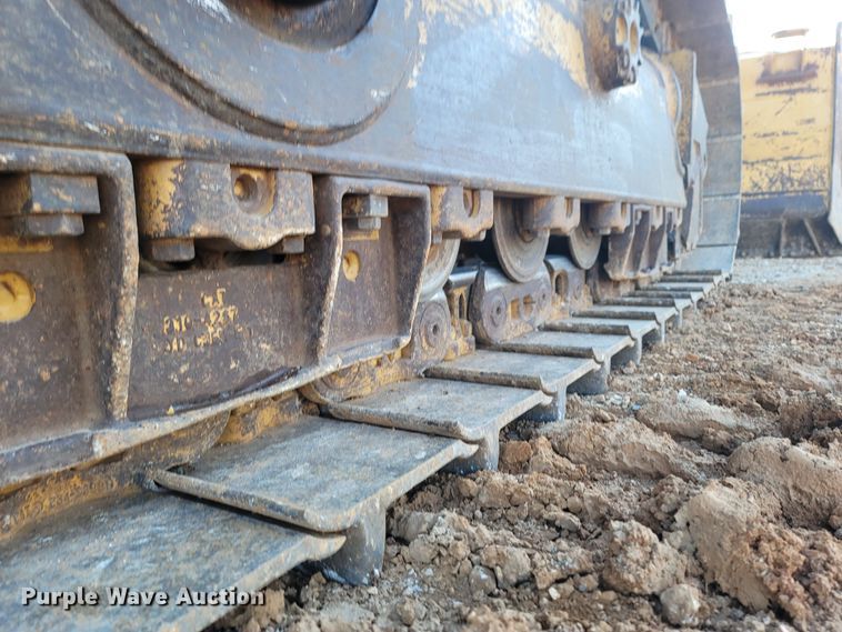 image for item DR3365 2011 Caterpillar D6T XL  dozer