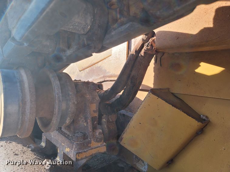 image for item DR3365 2011 Caterpillar D6T XL  dozer