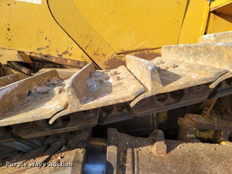 image for item DR3365 2011 Caterpillar D6T XL  dozer