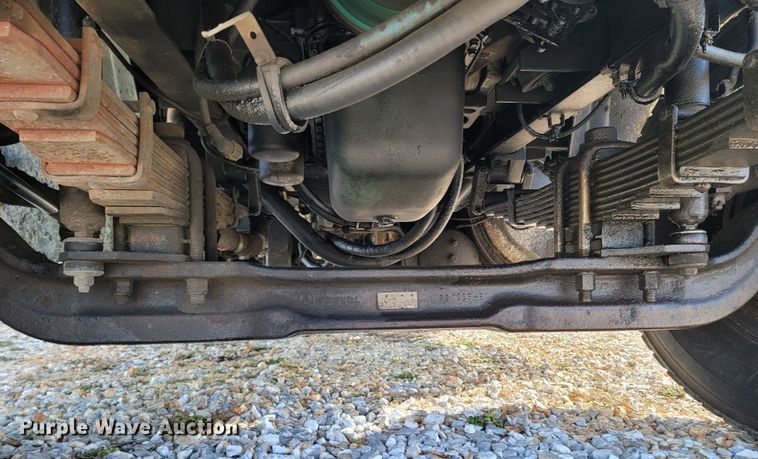 image for item DR3366 1999 Volvo WG  dump truck