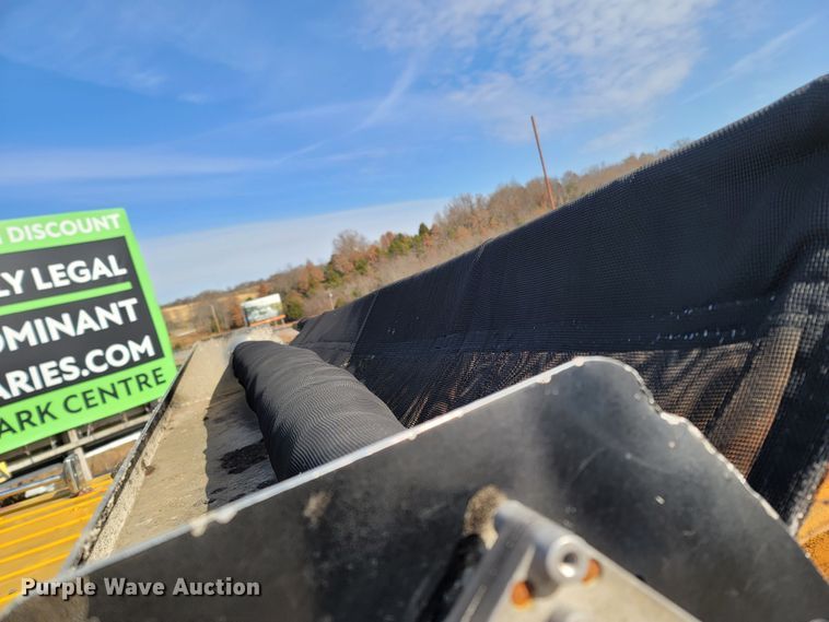 image for item DR3366 1999 Volvo WG  dump truck