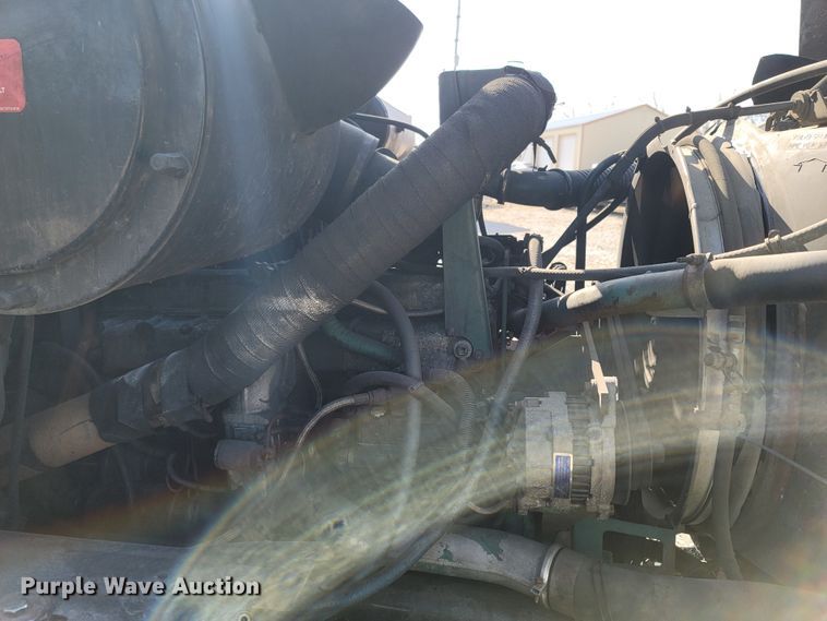 image for item DR3366 1999 Volvo WG  dump truck