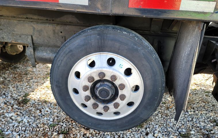 image for item DR3366 1999 Volvo WG  dump truck