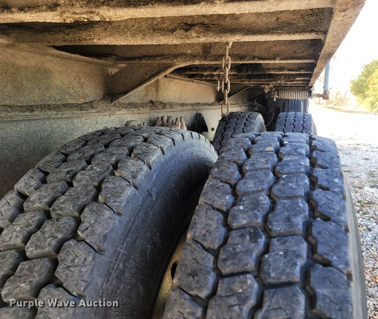 image for item DR3366 1999 Volvo WG  dump truck